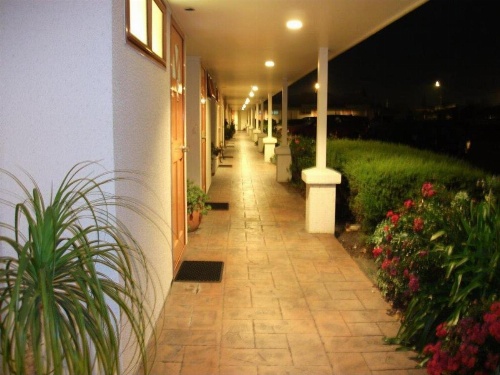 Valdez Motor Lodge image 7